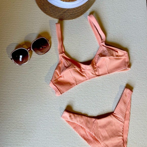 New Brazilian Swimsuit from Copacabana, Rio de Janeiro. Very comfy and cute. - Picture 1 of 7